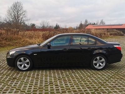 Używany BMW 525 2004 Czarny Sedan/Limuzyna
