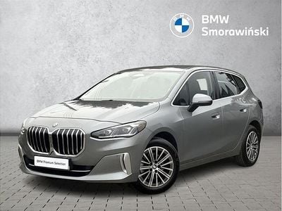 Szary skyscraper m metalizowany Używany 2023 BMW 218 Active Tourer Luxury Line Minivan | 112 900 zł (Super Cena)