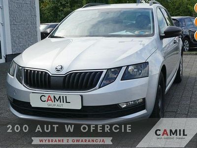 Srebrny Używany 2017 Skoda Octavia Kombi | 34 000 zł
