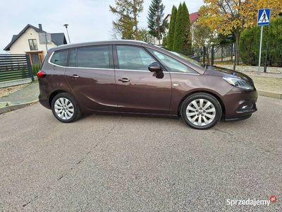 używany Opel Zafira 