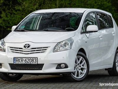 używany Toyota Verso | piękny