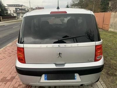 Srebrny Używany 2006 Peugeot 1007 Minivan | 8000 zł