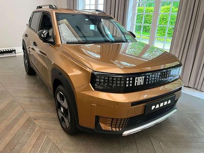 Nowe Fiat Grande Panda La Prima 83 kW (113 KM) 2025 Lakier metalizowany czarny cinema Hatchback