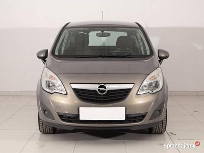 używany Opel Meriva B , Klimatronic, Tempomat, Parktronic, Podgrzewane siedzienia