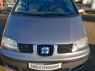 Szary Używany 2004 Seat Alhambra Minivan | 9900 zł