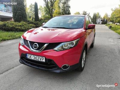 Czerwony Używany 2015 Nissan Qashqai SUV | 43 500 zł (Uczciwa cena)