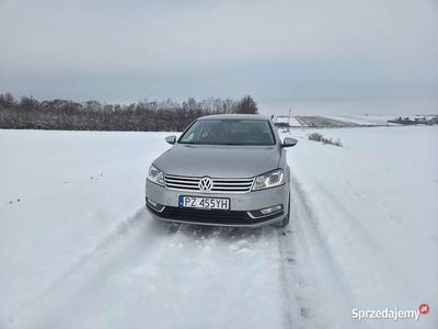 Złoty Używany 2014 VW Passat Sedan/Limuzyna | 24 000 zł (Dobra cena)