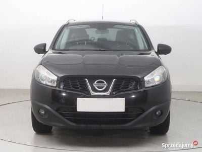 Używany Nissan Qashqai +2 141 KM (103 kW) 2012 Czarny SUV