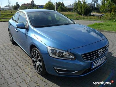 Używany Volvo S60 2014 Niebieski Sedan/Limuzyna