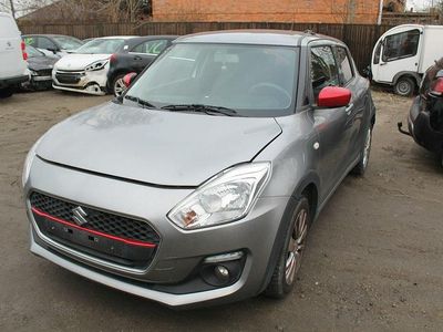 Używany Suzuki Swift 90 KM (66 kW) 2019 Srebrny Hatchback