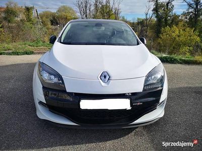 Biały Używany 2011 Renault Mégane III R.S. Coupe | 55 000 zł