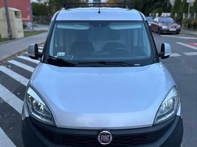 Używany Fiat Doblò 2016 Srebrny Minivan