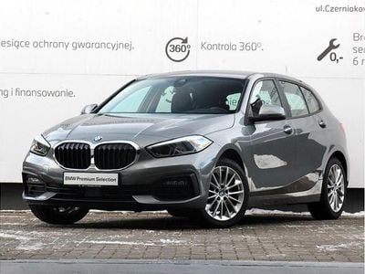 Szary skyscraper m metalizowany Używany 2022 BMW 118 Advantage Hatchback | 99 900 zł (Uczciwa cena)
