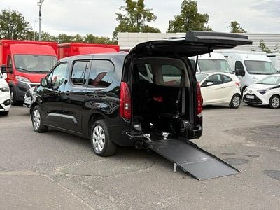 Używany Opel Combo Life 102 KM (75 kW) 2019 Czerwony Kombi