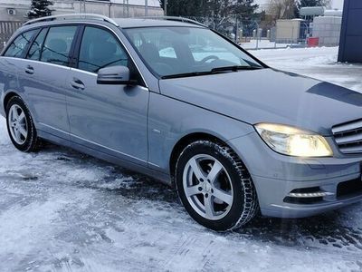 używany Mercedes C200 2.1dm 136KM 2010r. 209 000km