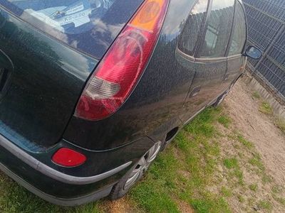 Używany 2004 Nissan Almera Tino Minivan | 12 345 zł
