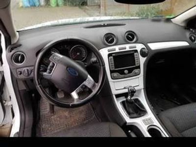 używany Ford Mondeo 2.5 turbo Ghia super stan biała perła