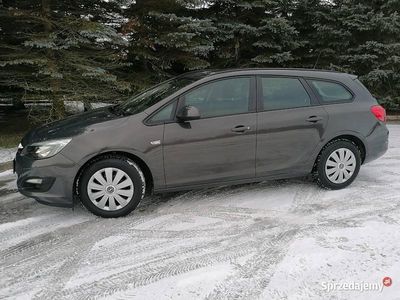 Używany Opel Astra 2015 Szary Kombi