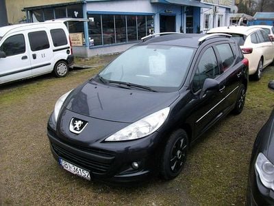 Czarny Używany 2010 Peugeot 207 Kombi | 8900 zł