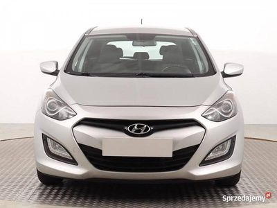 Używany Hyundai i30 90 KM (66 kW) 2014 Srebrny Kombi