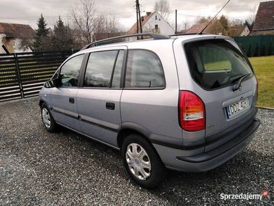 używany Opel Zafira 