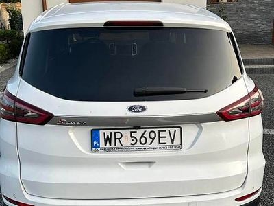 Używany 2016 Ford S-MAX S Minivan | 39 700 zł