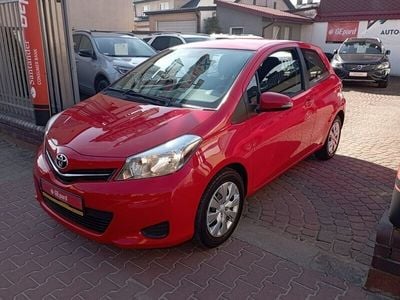Używany Toyota Yaris 100 KM (73 kW) 2012 Czerwony (metalik) Hatchback