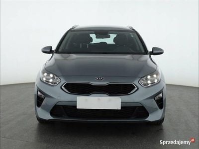 Szary Używany 2021 Kia Ceed Hatchback | 51 999 zł (Uczciwa cena)