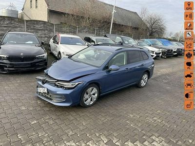 Niebieski Używany 2024 VW Golf VIII Kombi | 39 900 zł