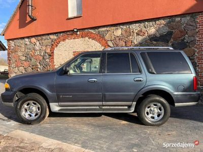 używany Ford Lincoln Expedition INAVIGATOR 2001r silnik 5.4 32V intech v8 SUV ładne wnetrze