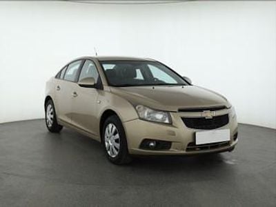 Używany Chevrolet Cruze 141 KM (103 kW) 2009 Złoty Sedan/Limuzyna