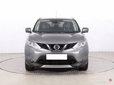 Szary Używany 2016 Nissan Qashqai SUV | 47 999 zł (Uczciwa cena)