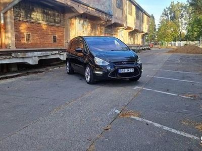 Czarny Używany 2014 Ford S-MAX Ghia Minivan | 40 000 zł (Uczciwa cena)