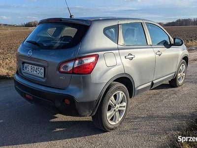 Srebrny Używany 2012 Nissan Qashqai SUV | 25 000 zł (Uczciwa cena)