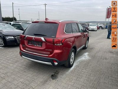 Czerwony Używany 2018 Mitsubishi Outlander SUV | 39 900 zł