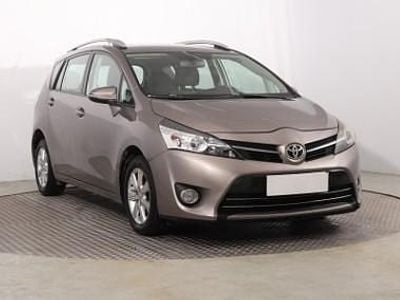 Szary Używany 2014 Toyota Verso Minivan | 47 999 zł (Dość drogi)