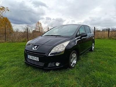 Czarny Używany 2013 Peugeot 5008 Minivan | 20 900 zł