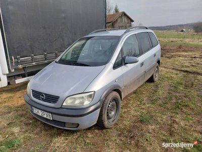 używany Opel Zafira 2003