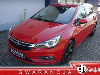 Czerwony Używany 2019 Opel Astra Kombi | 40 800 zł (Dość drogi)