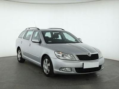 Używany Skoda Octavia 105 KM (77 kW) 2009 Srebrny Kombi