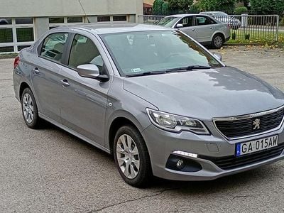 Używany Peugeot 301 2017 Srebrny Sedan/Limuzyna