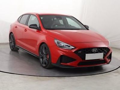Używany Hyundai i30 280 KM (205 kW) 2022 Czerwony Hatchback