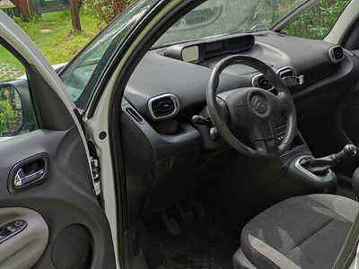 Biały Używany 2009 Citroën C3 Picasso Minivan | 15 000 zł (Dość drogi)