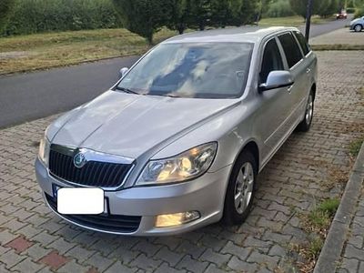 Srebrny Używany 2011 Skoda Octavia Elegance Kombi | 26 900 zł (Drogi)