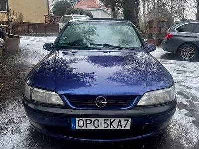 Używany Opel Vectra 1996 Granatowy Sedan/Limuzyna