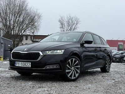Czarny (metalik) Używany 2022 Skoda Octavia Kombi | 103 000 zł