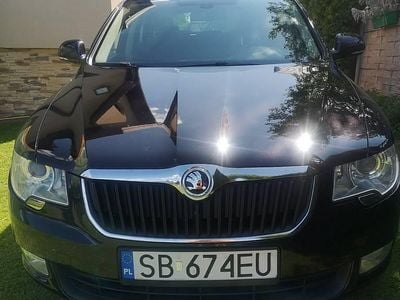 Czarny Używany 2010 Skoda Superb Kombi | 19 500 zł