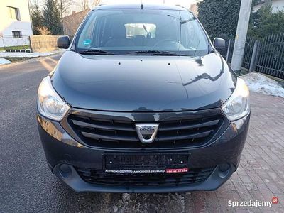 używany Dacia Lodgy 1.6 benzyna 2013r udok. przebieg