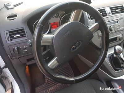 Biały Używany 2012 Ford Kuga SUV | 27 900 zł (Uczciwa cena)