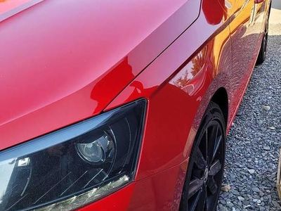 Czerwony Używany 2015 Skoda Fabia Hatchback | 12 000 zł